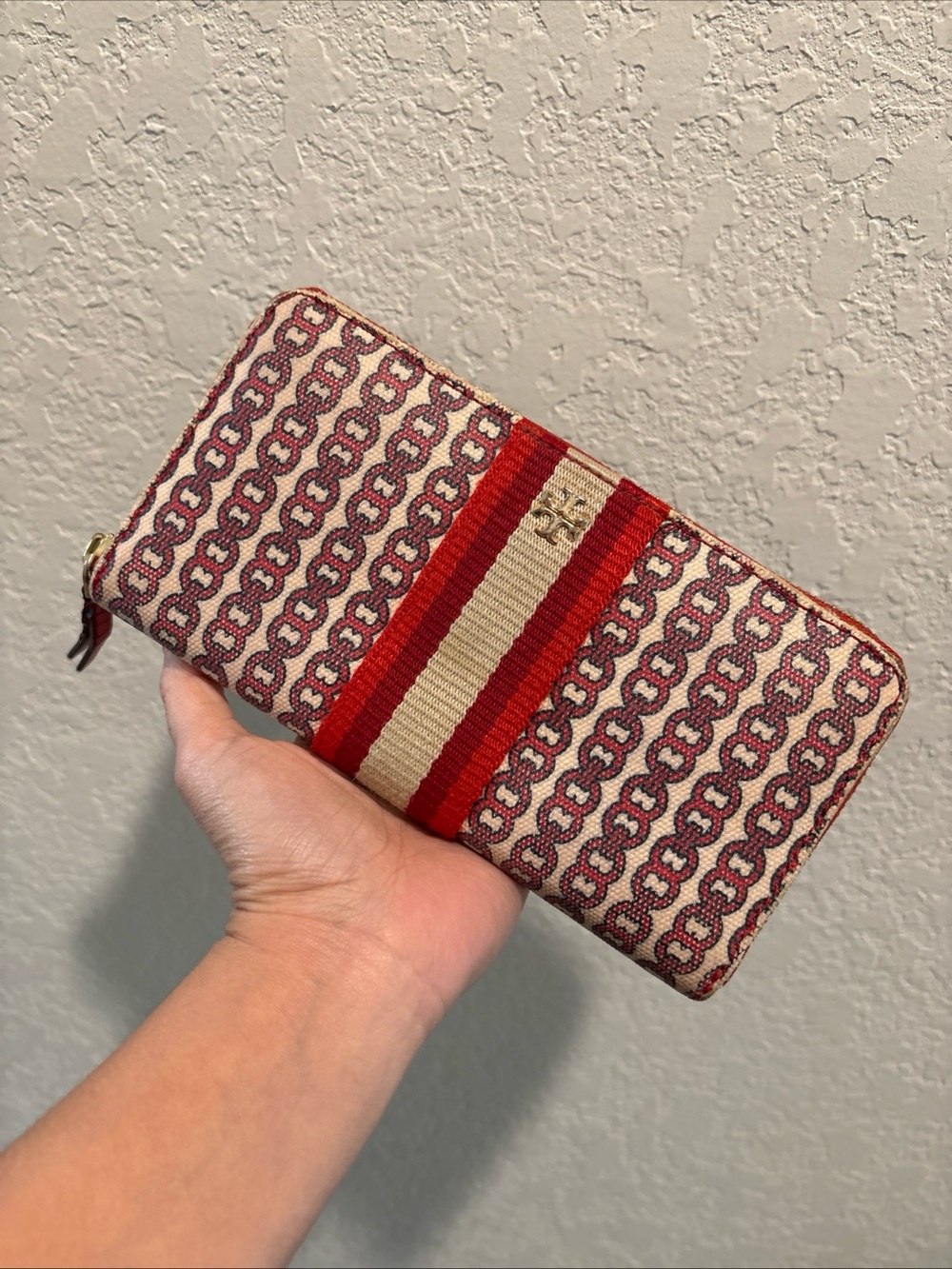 Tory Burch Striped Pattern Zip Wallet - Red & Cream - Picture 15 of 15